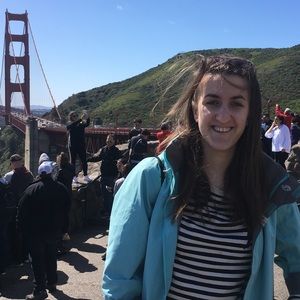 Meet your Posher, Eszter